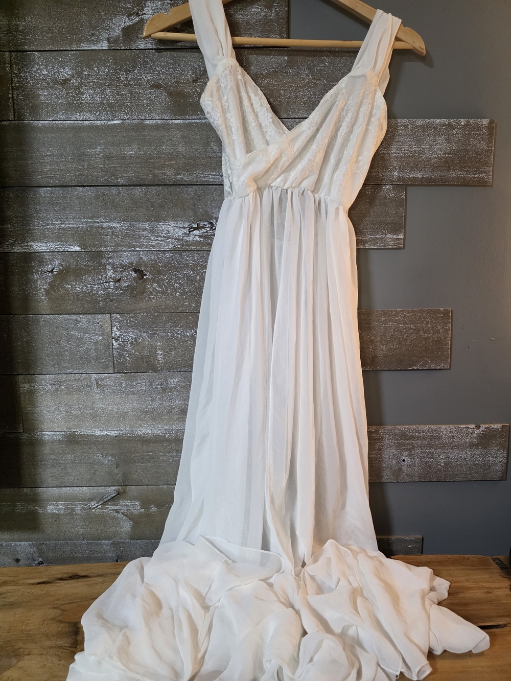 White Chiffon Women's Dress - Elegant V-Neck Gown